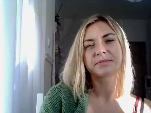 AshleyPerfect from BongaCams is Freechat