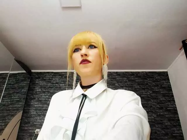 KrystalDesire from BongaCams is Freechat